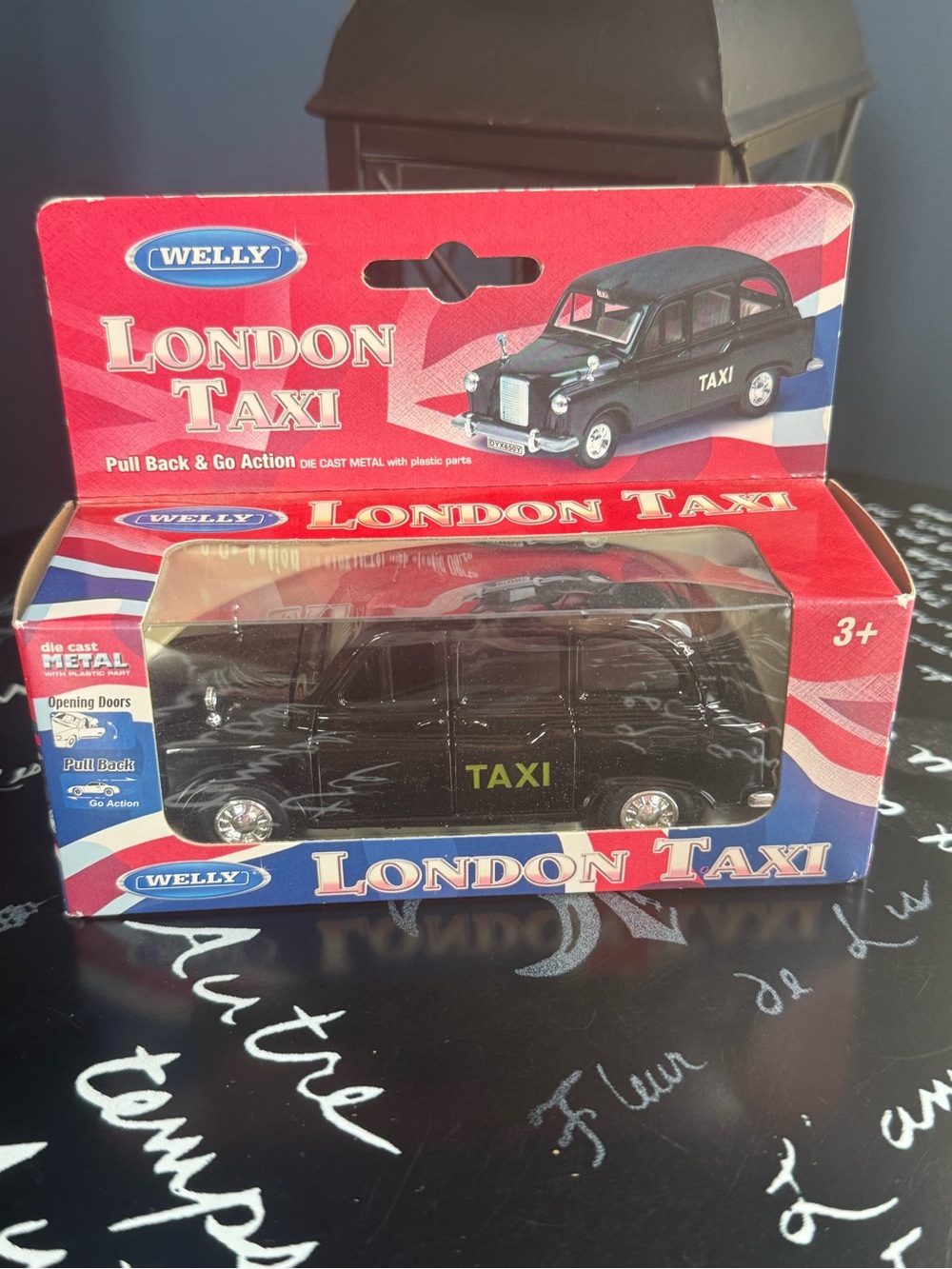 Welly Die-Cast Metal London Taxi NIB